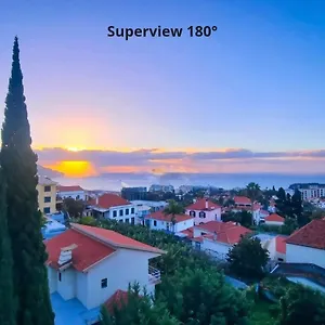 Summer Stay, Ocean Views, Big Spaces Sea Air Apartment